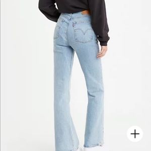 Ribcage flare Levi’s